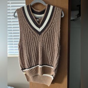 Brown Sweatervest